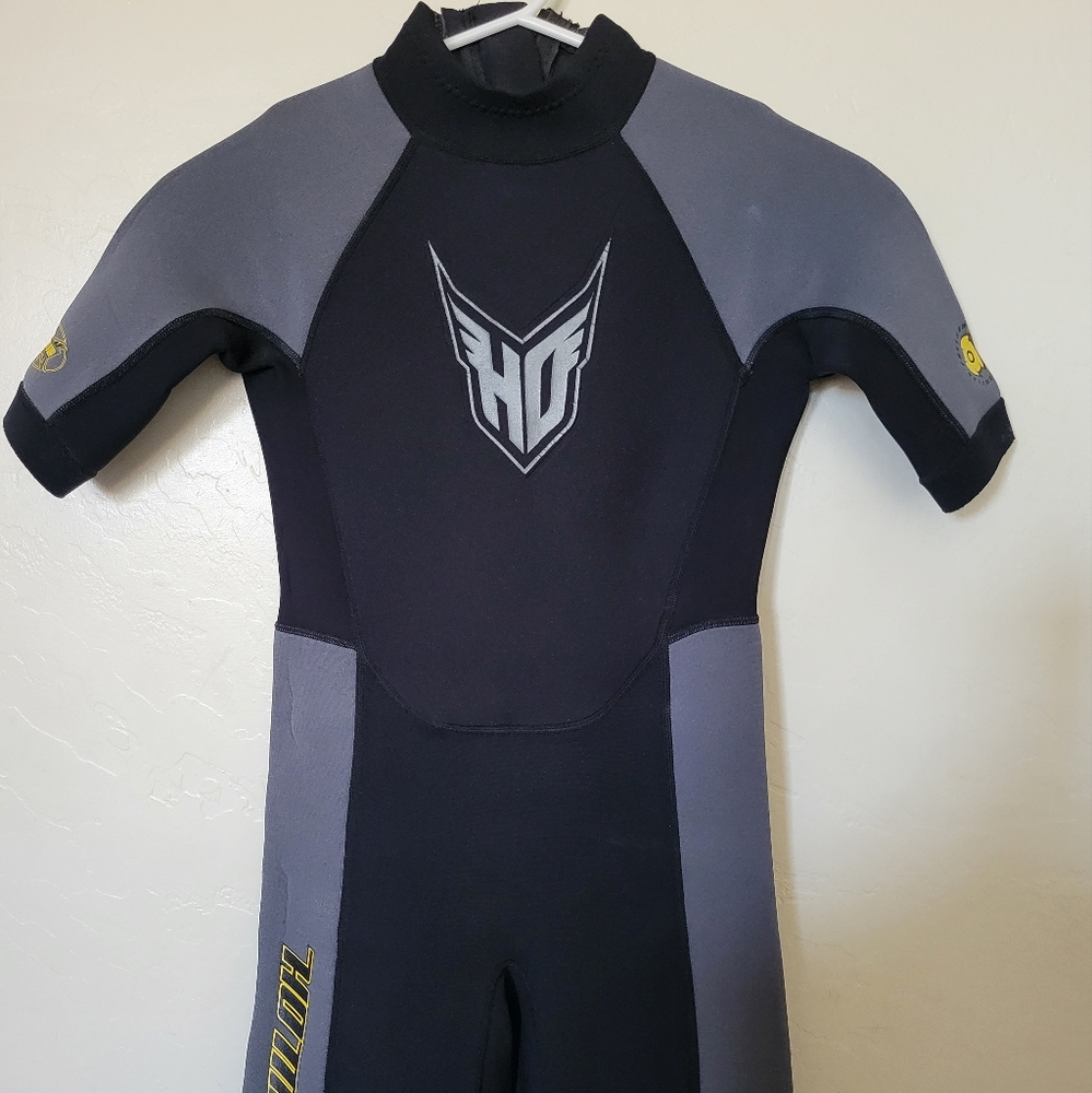 HO SPORTS Black Shorty Wetsuit Junior Kids Size 12